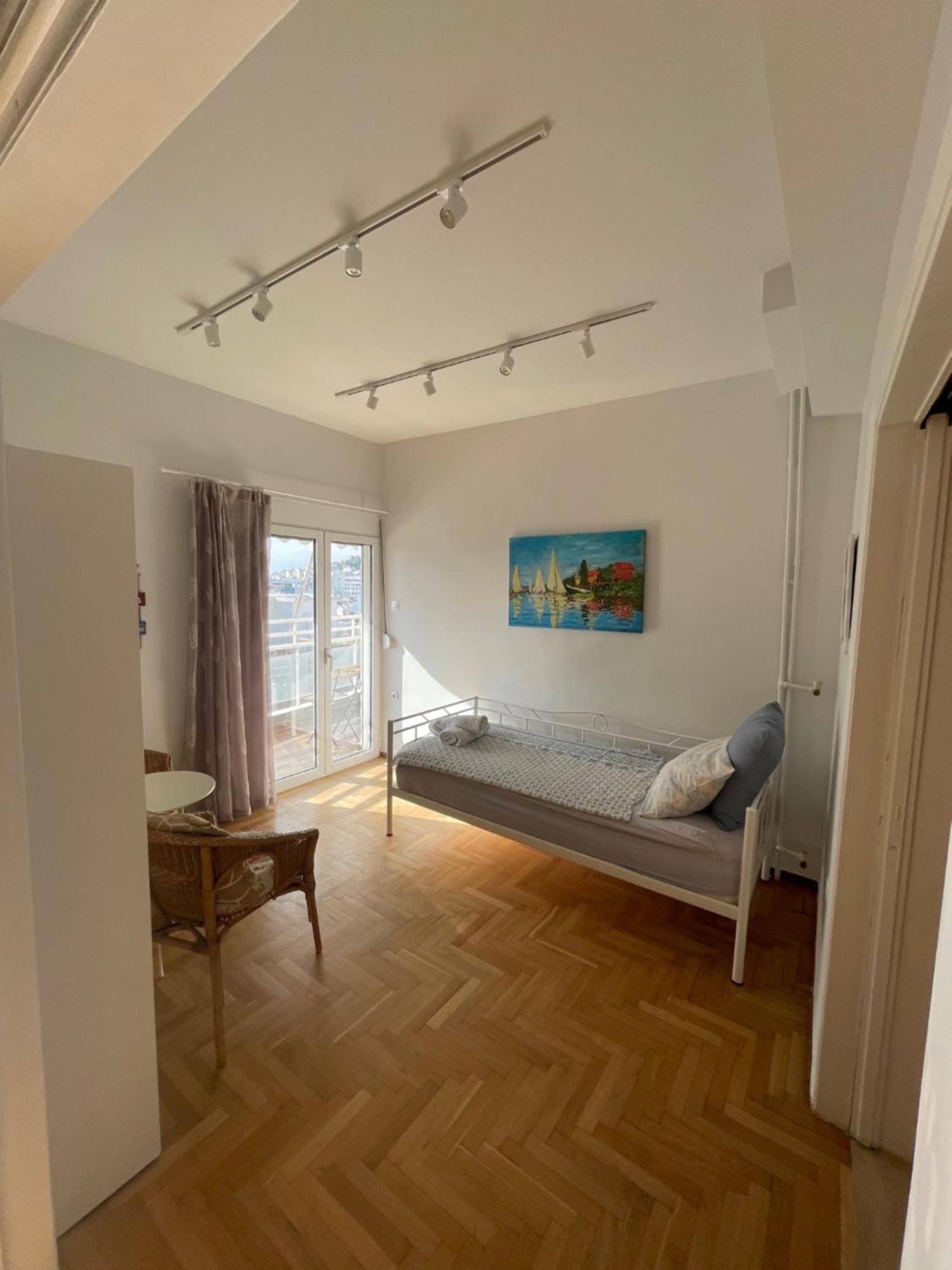 Cozy Apartment Near Metro-Athens View Atenas Exterior foto